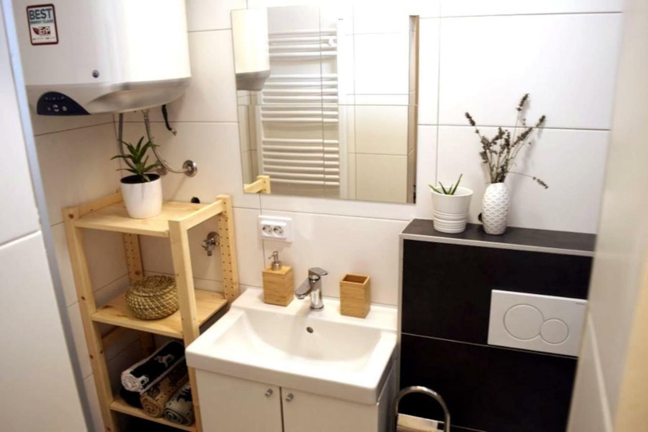 Vila Velebita, Sweet Cozy Appartement :) Zagreb Exteriör bild