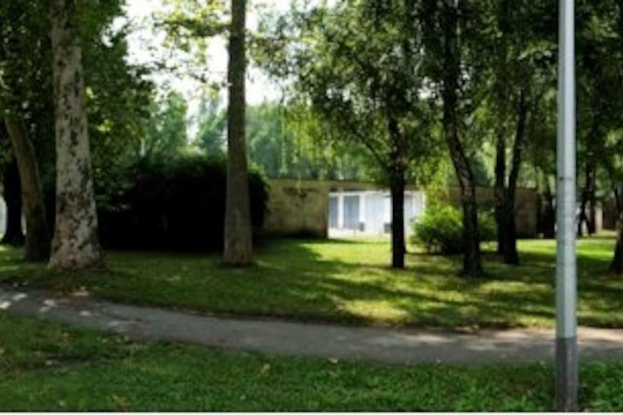 Vila Velebita, Sweet Cozy Appartement :) Zagreb Exteriör bild