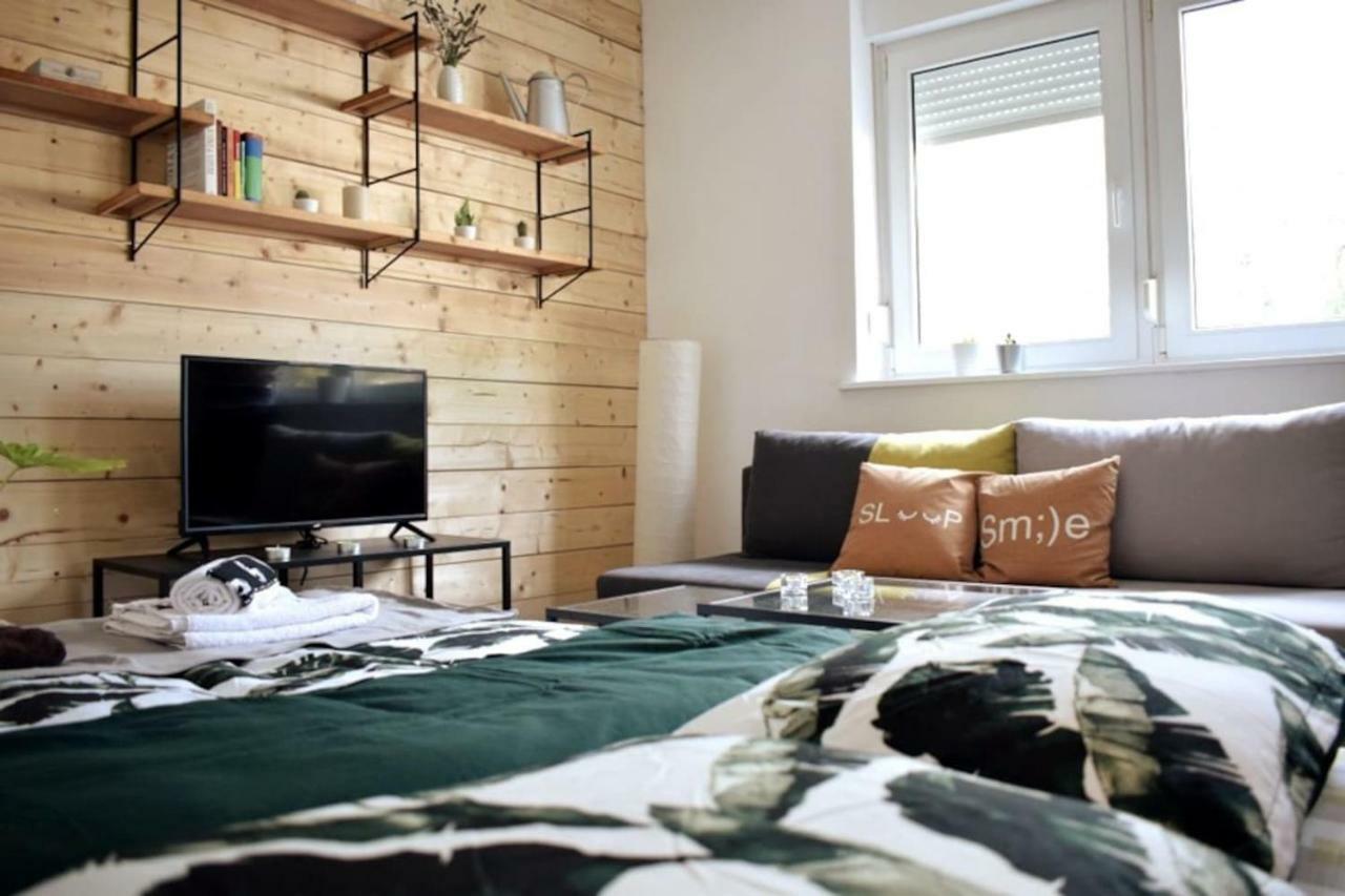 Vila Velebita, Sweet Cozy Appartement :) Zagreb Exteriör bild