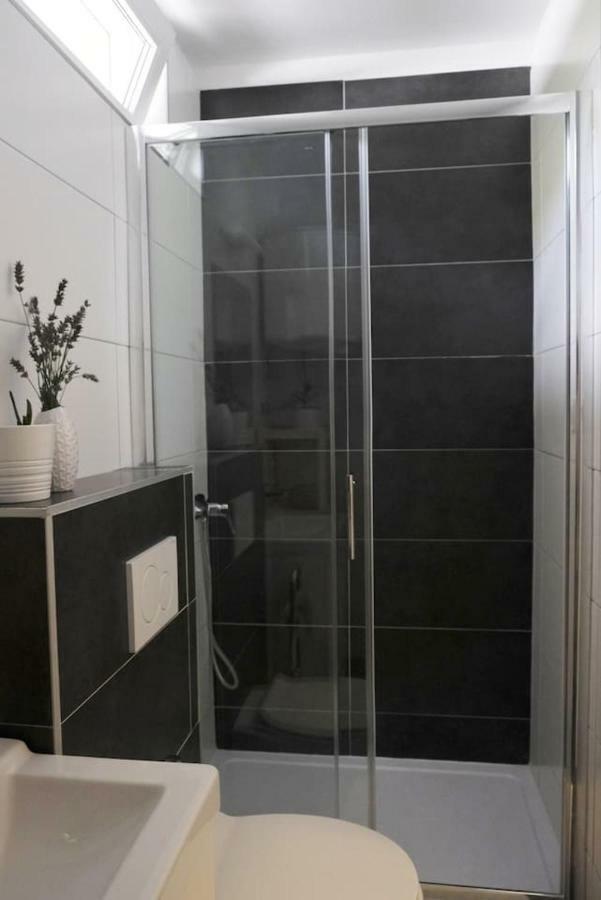 Vila Velebita, Sweet Cozy Appartement :) Zagreb Exteriör bild