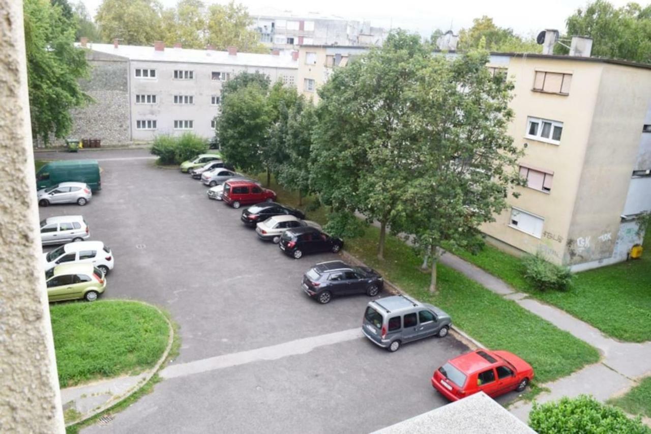 Vila Velebita, Sweet Cozy Appartement :) Zagreb Exteriör bild